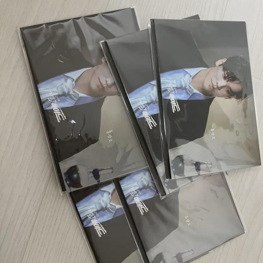 Jekyll & Hyde Accordion Postcard Hong Kwang-ho Shin Seong-rok Choi Jae-rim Jeon Dong-seok Kim Sung-chul
Jekyll & Hyde Accordion Postcard Hong Kwang-ho Shin Seong-rok Choi Jae-rim Jeon Dong-seok Kim Sung-chul