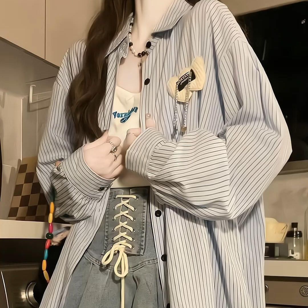 Синяя полосатая женская рубашка в студенческом стиле, тонкое пальто с длинными рукавами и уникальным декором, свободная женская одежда 3XL синий
Синяя полосатая женская рубашка в студенческом стиле, тонкое пальто с длинными рукавами и уникальным декором, свободная женская одежда 3XL синий