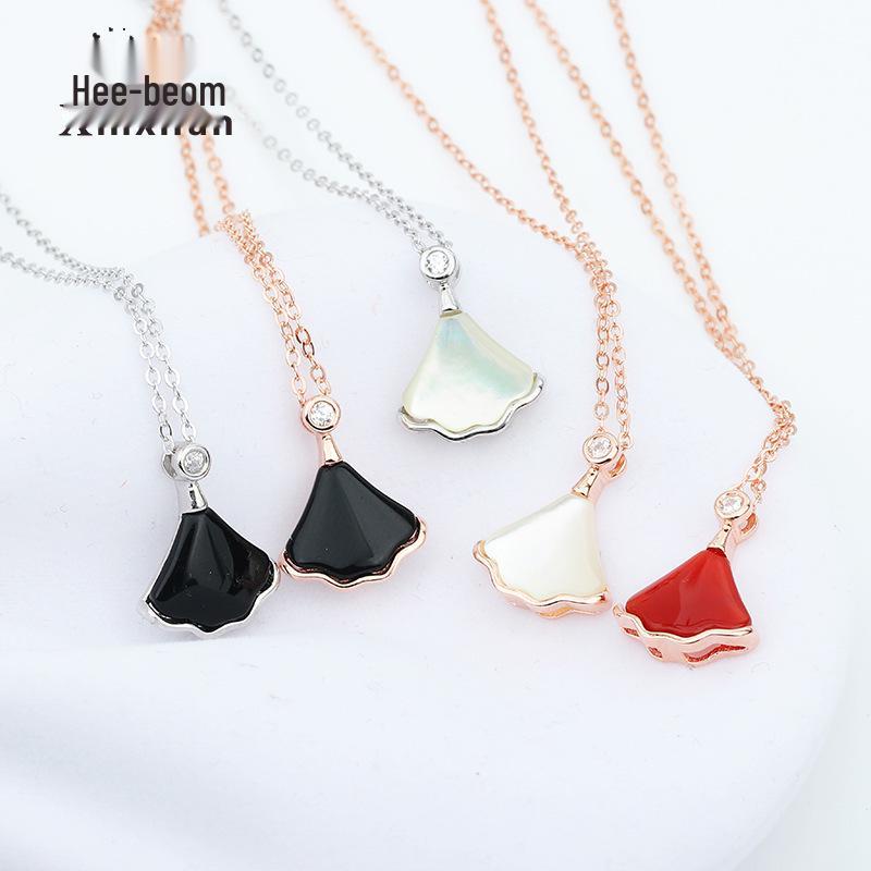 Rose Gold Plated S925 Sterling Silver Dress Necklace with Mother-of-Pearl Fan Pendant for Women Red Onyx - Platinum
Rose Gold Plated S925 Sterling Silver Dress Necklace with Mother-of-Pearl Fan Pendant for Women Red Onyx - Platinum