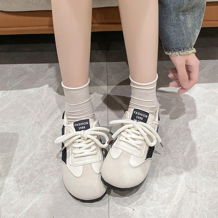 Academy style retro German training shoes women s autumn 2024 new flat-soled soft-soled lightweight puff shoes casual sports shoes 40 чорний
Academy style retro German training shoes women s autumn 2024 new flat-soled soft-soled lightweight puff shoes casual sports shoes 40 чорний