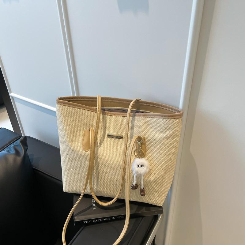 Tote bag women s 2025 new large-capacity commuter bag college student class shoulder bag fashionable versatile handbag Without pendant хакі
Tote bag women s 2025 new large-capacity commuter bag college student class shoulder bag fashionable versatile handbag Without pendant хакі