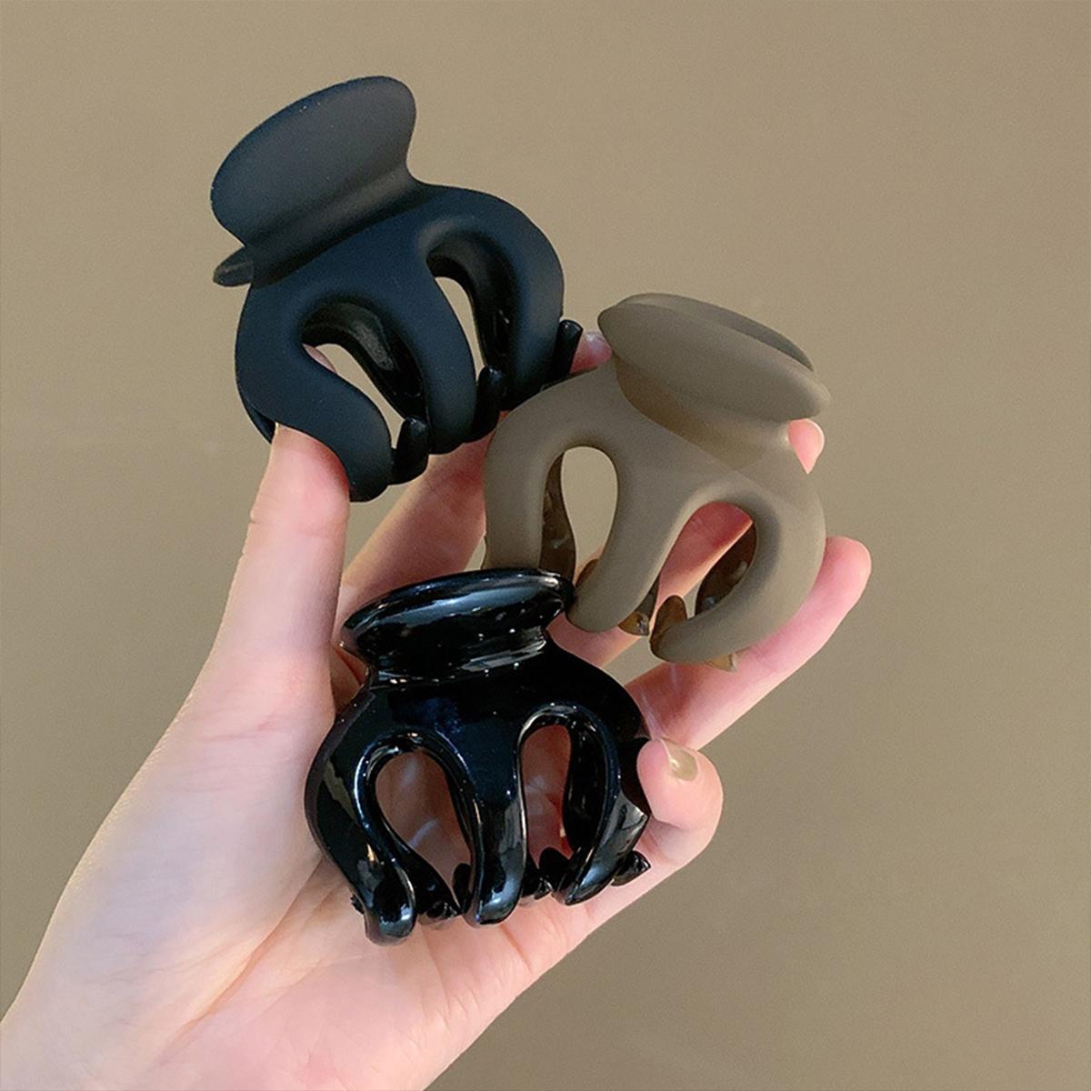 3pcs Simple Matte Glossy Coffee Color Cute Pumpkin Shape Small Hair Claw Hair Accessory for Women to Tie High Ponytail Size fits all
3pcs Simple Matte Glossy Coffee Color Cute Pumpkin Shape Small Hair Claw Hair Accessory for Women to Tie High Ponytail Size fits all