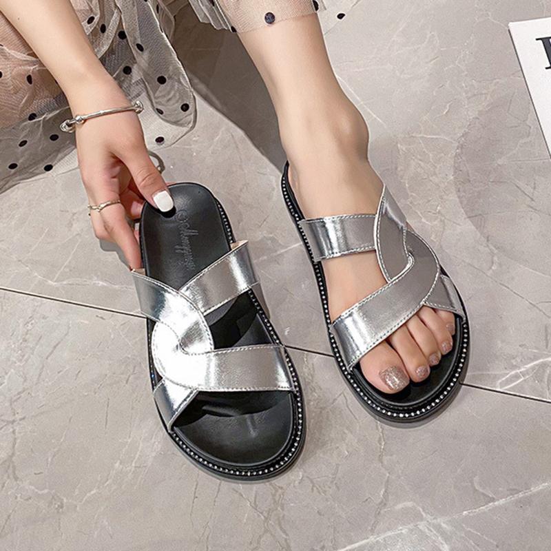 Fashion crystal rivets around platform slippers women leather cross band flipflops silver strap pantuflas mujer outdoor slids big size43 34 срібний
Fashion crystal rivets around platform slippers women leather cross band flipflops silver strap pantuflas mujer outdoor slids big size43 34 срібний