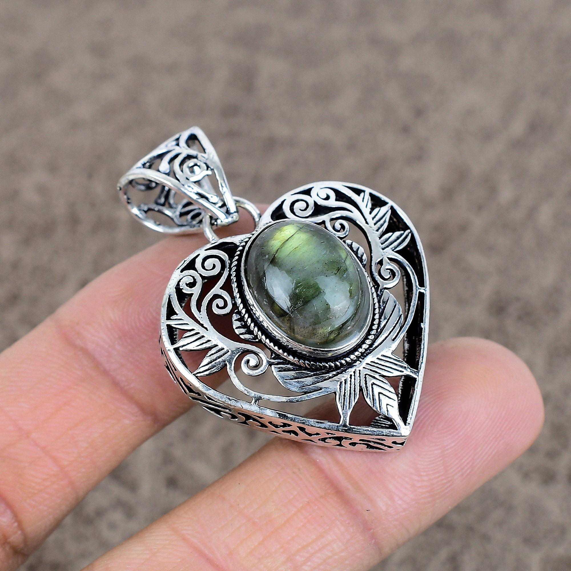 Labradorite Gemstone Handmade 925 Sterling Silver Jewelry Pendant 1.77 KKG-50
Labradorite Gemstone Handmade 925 Sterling Silver Jewelry Pendant 1.77 KKG-50