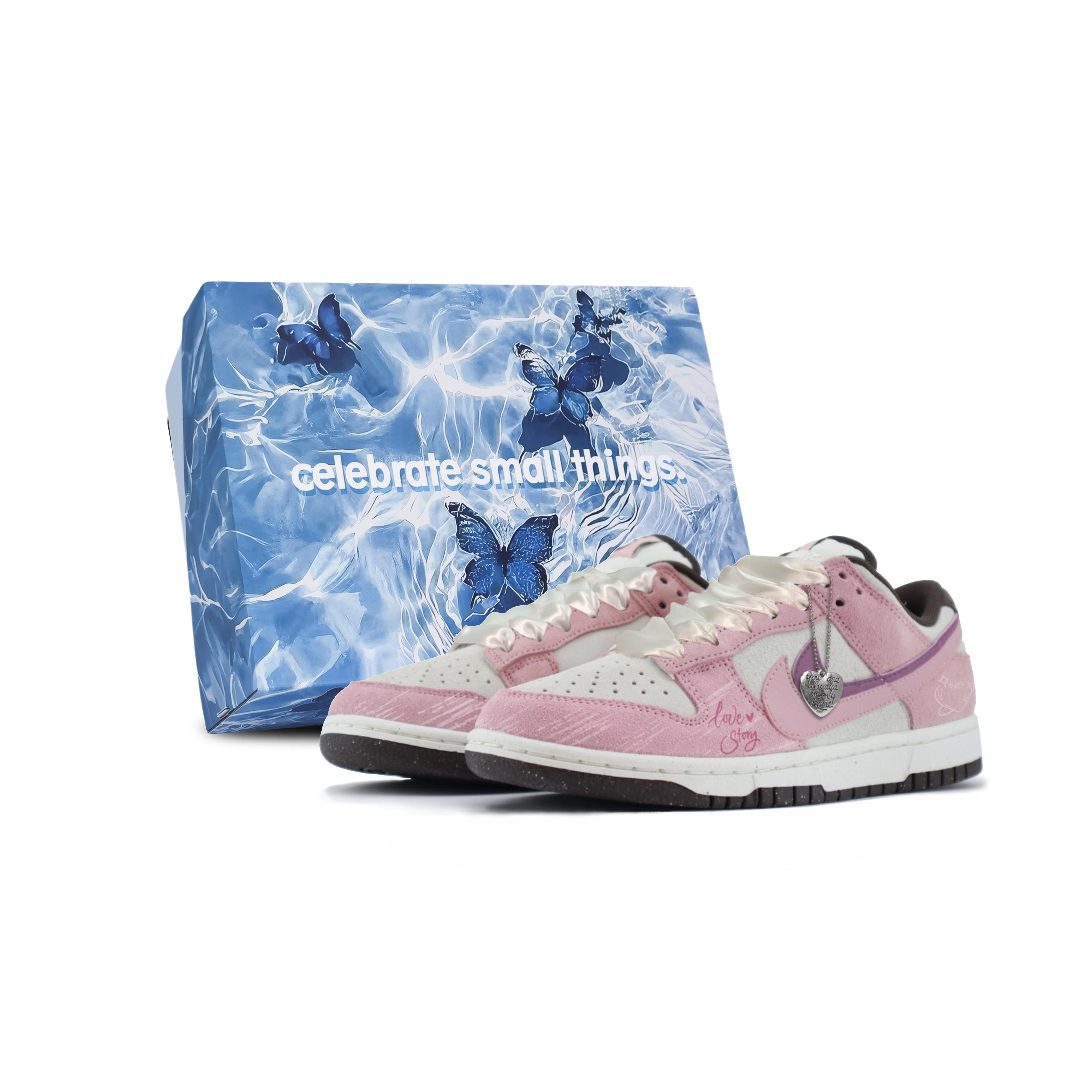 Nike Dunk Low top Skateboard Shoes Women s White Pink HV1799-161(Team188-S-BOX) 38.5
Nike Dunk Low top Skateboard Shoes Women s White Pink HV1799-161(Team188-S-BOX) 38.5