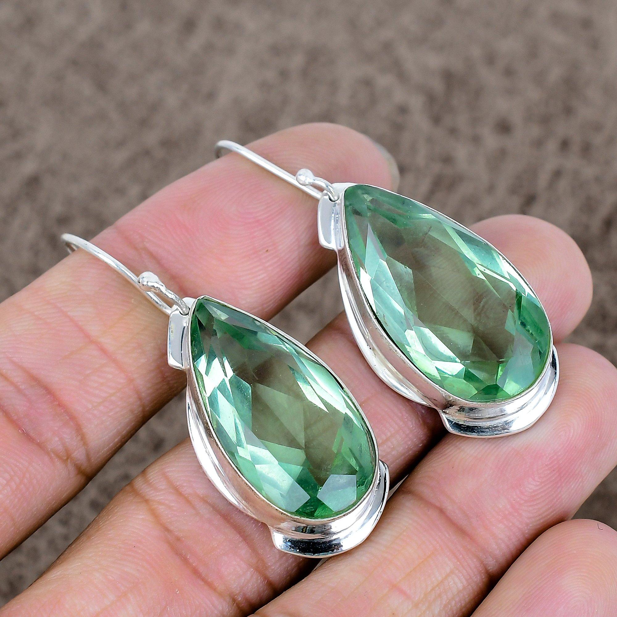 Tsavorite Gemstone Handmade 925 Sterling Silver Jewelry Earring 2.09 KKG-624
Tsavorite Gemstone Handmade 925 Sterling Silver Jewelry Earring 2.09 KKG-624