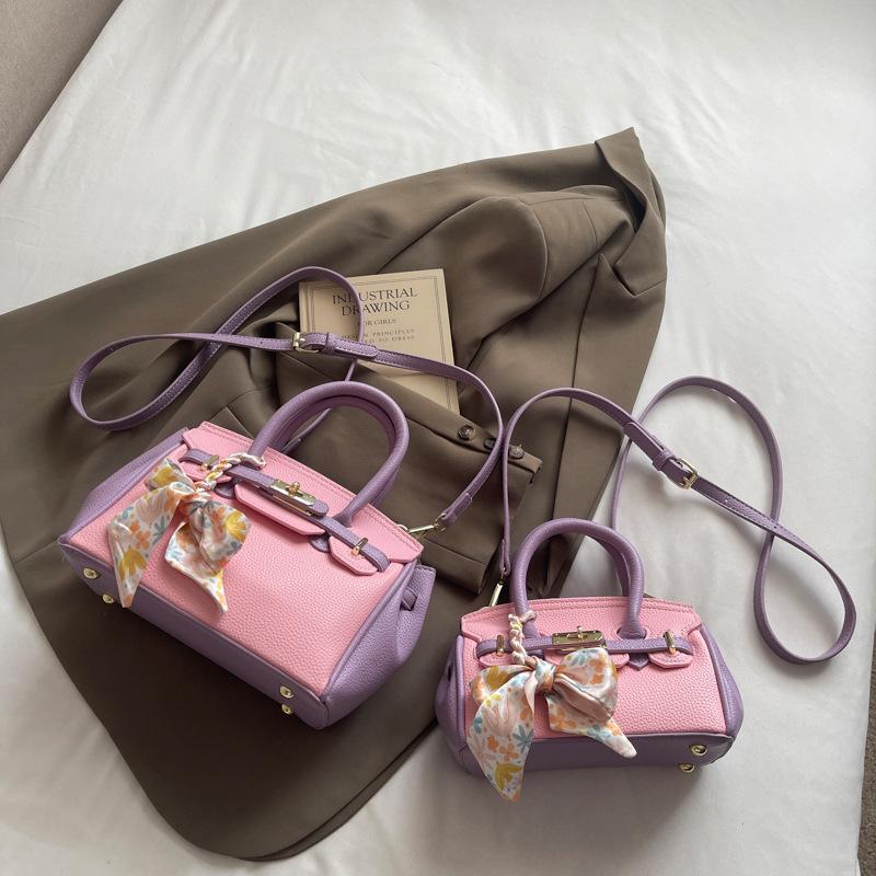 Женская контрастная универсальная сумка через плечо small
Женская контрастная универсальная сумка через плечо small