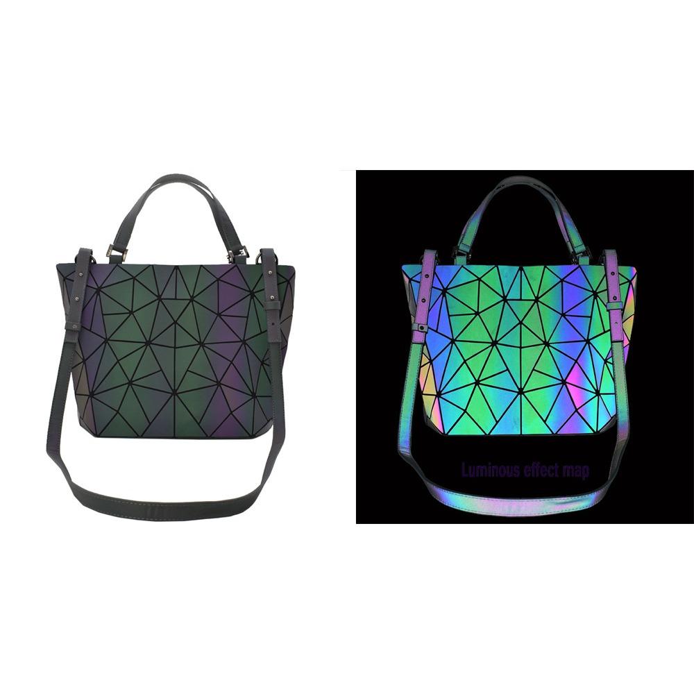 New Geometric Rhombus Shoulder Bag Women s Folding Bag Luminous Bucket Bag Fashion Symphony Portable Oblique Span Bag
New Geometric Rhombus Shoulder Bag Women s Folding Bag Luminous Bucket Bag Fashion Symphony Portable Oblique Span Bag