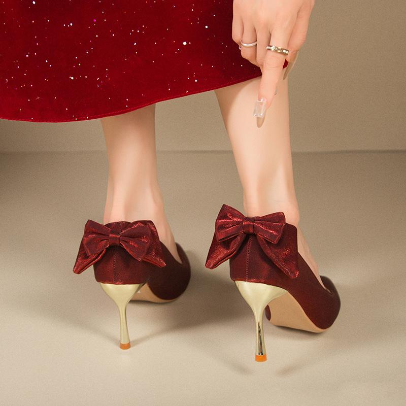 Red satin bridal shoes 2024 spring and autumn new elegant bow pointed stiletto single shoes women s heels satin 34
Red satin bridal shoes 2024 spring and autumn new elegant bow pointed stiletto single shoes women s heels satin 34