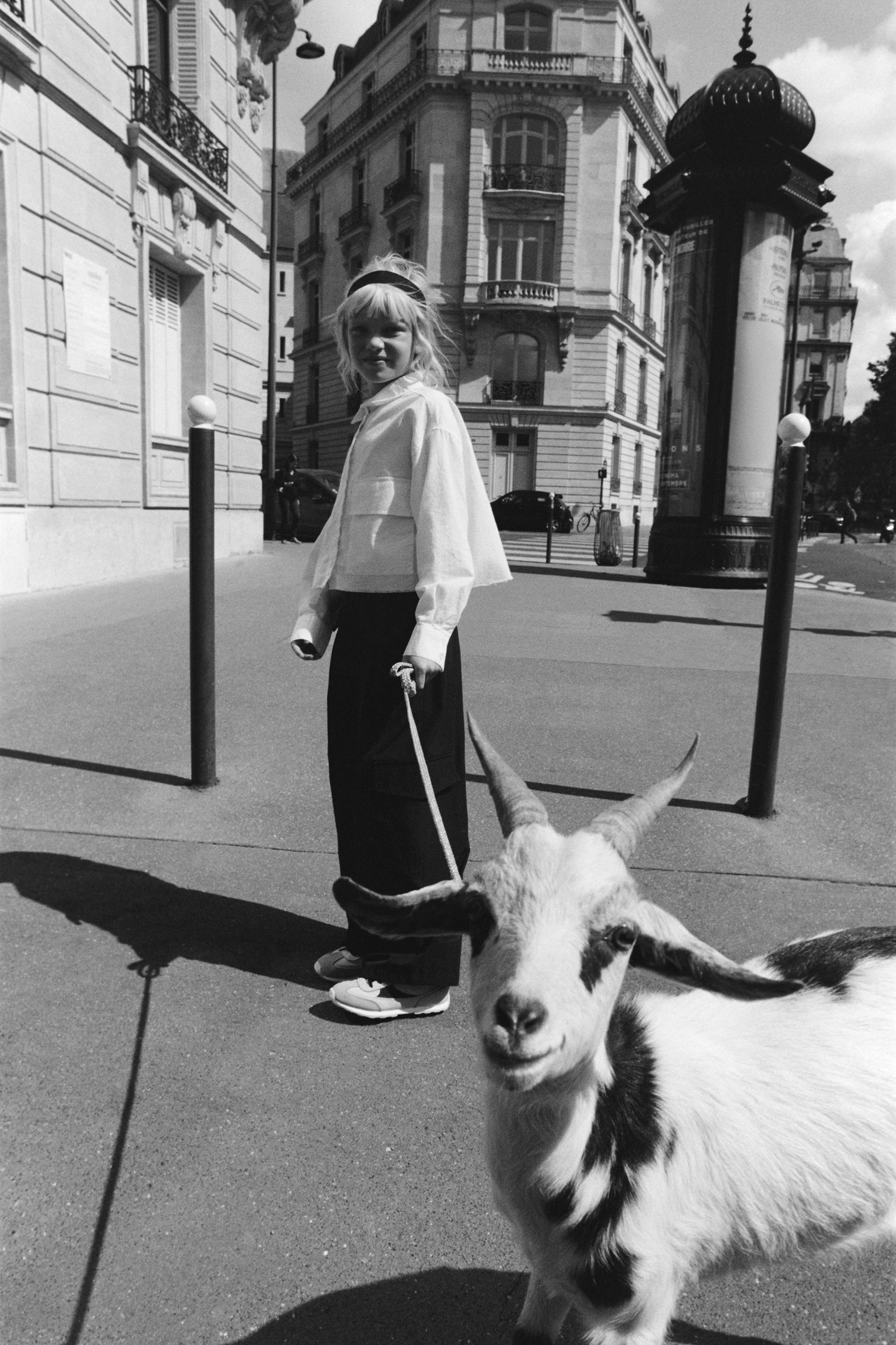 УКОРОЧЕННАЯ ОКСФОРДСКАЯ РУБАШКА
УКОРОЧЕННАЯ ОКСФОРДСКАЯ РУБАШКА