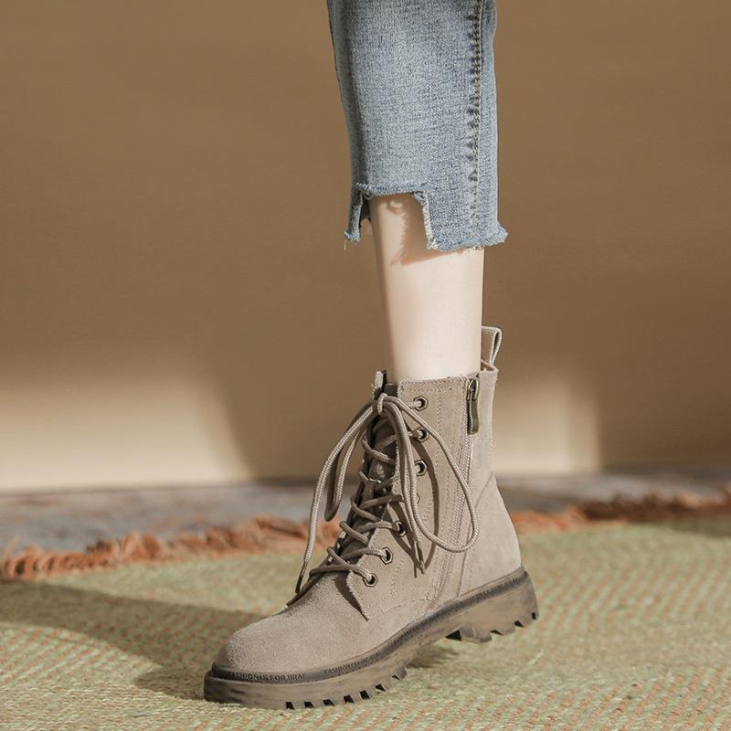 18-96 autumn and winter new solid color washed suede leather Martin boots source thick-soled medium boots children s versatile trend 35
18-96 autumn and winter new solid color washed suede leather Martin boots source thick-soled medium boots children s versatile trend 35