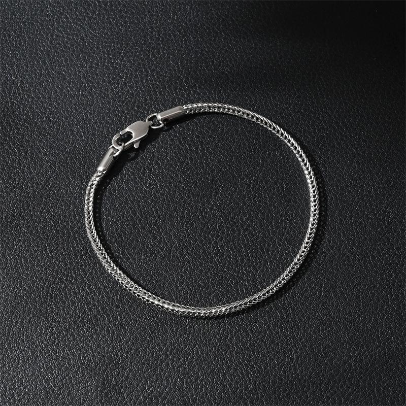 Hip-hop personality high-end fox tail men s bracelet fashion woven bracelet couple trend hip-hop style jewelry accessories
Hip-hop personality high-end fox tail men s bracelet fashion woven bracelet couple trend hip-hop style jewelry accessories