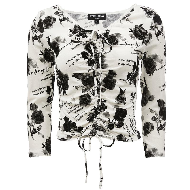 VEROMODA Rose Flocking Print V-Neck T-Shirt L
VEROMODA Rose Flocking Print V-Neck T-Shirt L