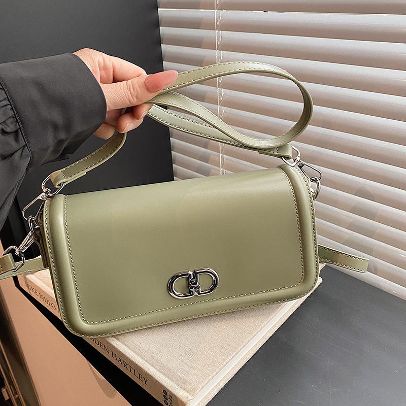 Новая нишевая высококлассная модная однотонная сумка-замок, маленькая квадратная сумка, универсальная, через плечо, женская сумка-мессенджер зелёный
Новая нишевая высококлассная модная однотонная сумка-замок, маленькая квадратная сумка, универсальная, через плечо, женская сумка-мессенджер зелёный