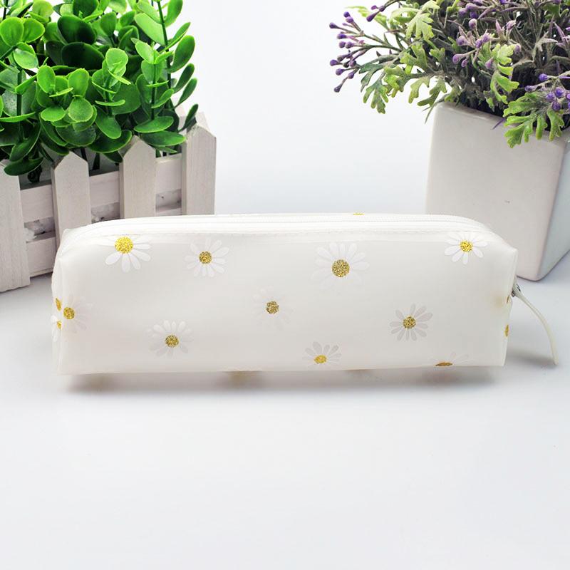 Student Stationery Bag Lightweight Daisy Gift Pencil Box School Stationeries Simple Design Kawaii Transparent Pencil Case
Student Stationery Bag Lightweight Daisy Gift Pencil Box School Stationeries Simple Design Kawaii Transparent Pencil Case