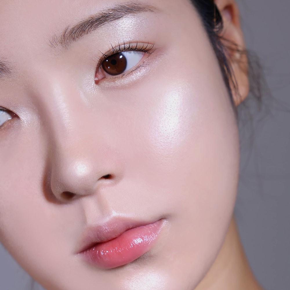 espoir Strobing Highlighter 8g 01 Venus
espoir Strobing Highlighter 8g 01 Venus