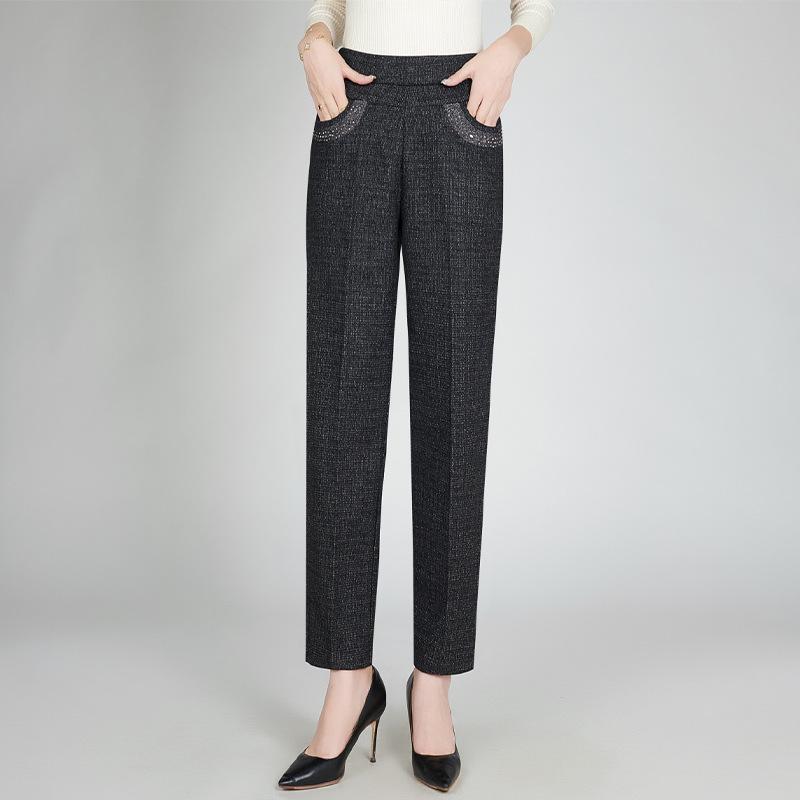 Mom s High-Waisted Striped Casual Pants for Spring & Autumn - Versatile Straight-Leg Style for Middle-Aged & Elderly 5XL (155-170 jin)
Mom s High-Waisted Striped Casual Pants for Spring & Autumn - Versatile Straight-Leg Style for Middle-Aged & Elderly 5XL (155-170 jin)