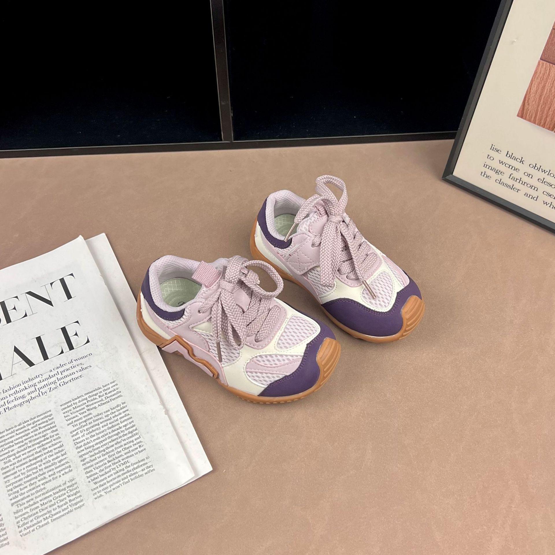 2026 Kids Mesh Sports Shoes: Soft Sole, Breathable, Lightweight, Color Block Design, Versatile Trendy Sneakers for Boys & Girls 28 фіолетовий
2026 Kids Mesh Sports Shoes: Soft Sole, Breathable, Lightweight, Color Block Design, Versatile Trendy Sneakers for Boys & Girls 28 фіолетовий