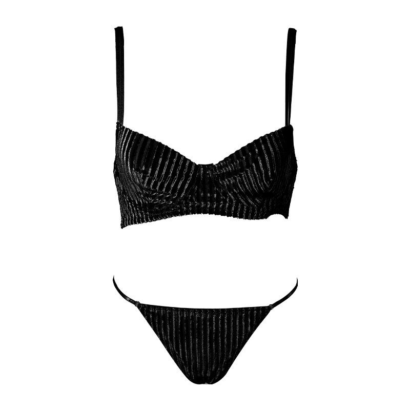 Plus Size Ice Silk Nude Lingerie Set - Adjustable Push-Up Bra & Thong Small чорний
Plus Size Ice Silk Nude Lingerie Set - Adjustable Push-Up Bra & Thong Small чорний