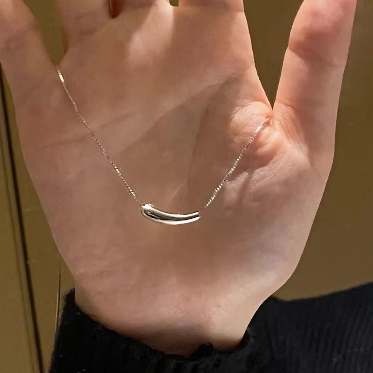 Small eggplant necklace female niche ins temperament titanium steel colorless student collarbone chain
Small eggplant necklace female niche ins temperament titanium steel colorless student collarbone chain