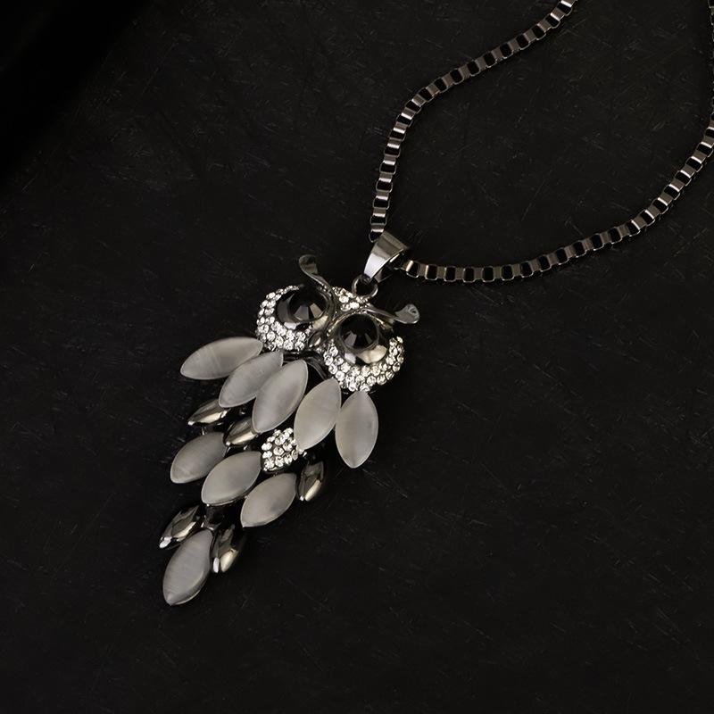 European And American Fashion Creative Long Owl Necklace Retro High-End Owl Stone White Sweater Chain Fashion серый
European And American Fashion Creative Long Owl Necklace Retro High-End Owl Stone White Sweater Chain Fashion серый