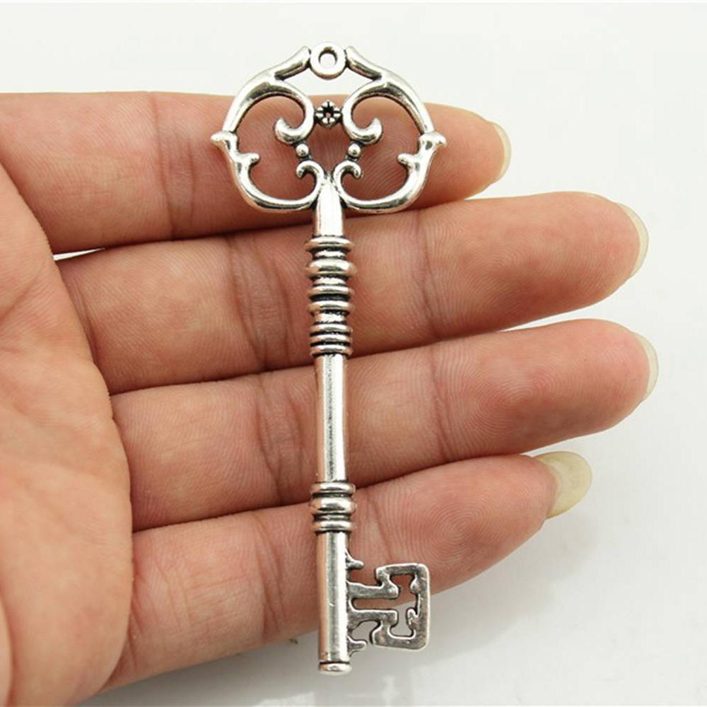 2pcs 82x31mm 3 Colors Antique Silver Color Antique Bronze Plated Decorative Key Pendant Big Key Pendants Big Key Charm
2pcs 82x31mm 3 Colors Antique Silver Color Antique Bronze Plated Decorative Key Pendant Big Key Pendants Big Key Charm