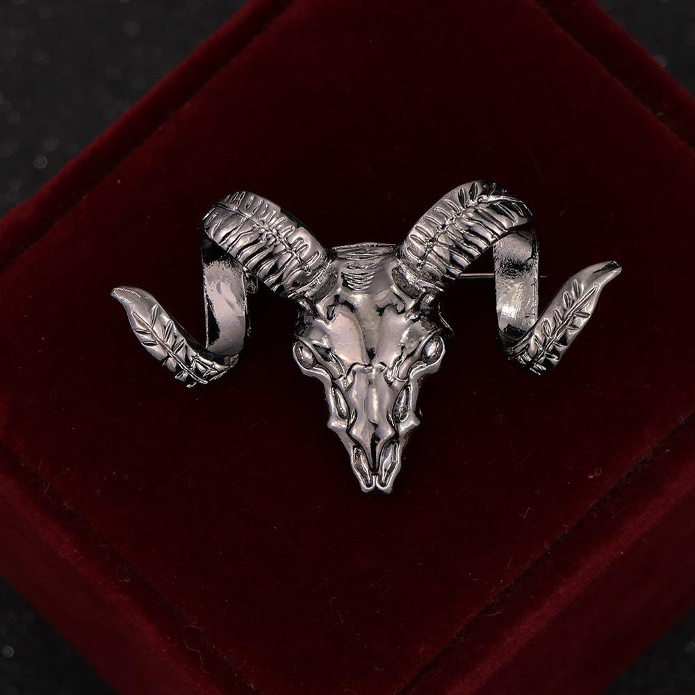 Luxury Badge Exquisite Badge Corsage British Style Brooch Man Pins Sheep Brooch Suit Accessories
Luxury Badge Exquisite Badge Corsage British Style Brooch Man Pins Sheep Brooch Suit Accessories