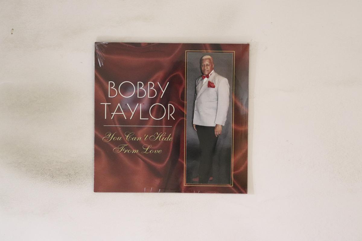 CD BOBBY TAYLOR - You Can t Hide From Love TBE2000 Taylor Boy Ente 2000 US Soul/Funk Used
CD BOBBY TAYLOR - You Can t Hide From Love TBE2000 Taylor Boy Ente 2000 US Soul/Funk Used