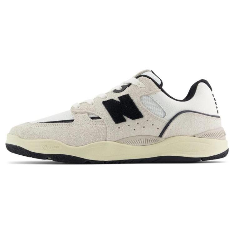 Numeric 1010 Poets x Tiago Lemos x Numeric 1010 New Balance White Black NM1010PO 40.5
Numeric 1010 Poets x Tiago Lemos x Numeric 1010 New Balance White Black NM1010PO 40.5