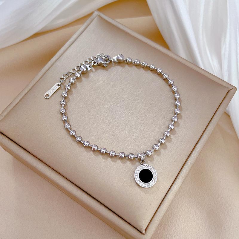 Dongmen Personality Temperament Agate Full Diamond Bead Bracelet Female Retro Girlfriend Gift
Dongmen Personality Temperament Agate Full Diamond Bead Bracelet Female Retro Girlfriend Gift