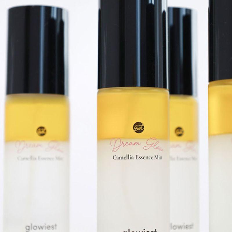 Glowiest Dream Glow Camellia Essence Mist 35ml
Glowiest Dream Glow Camellia Essence Mist 35ml