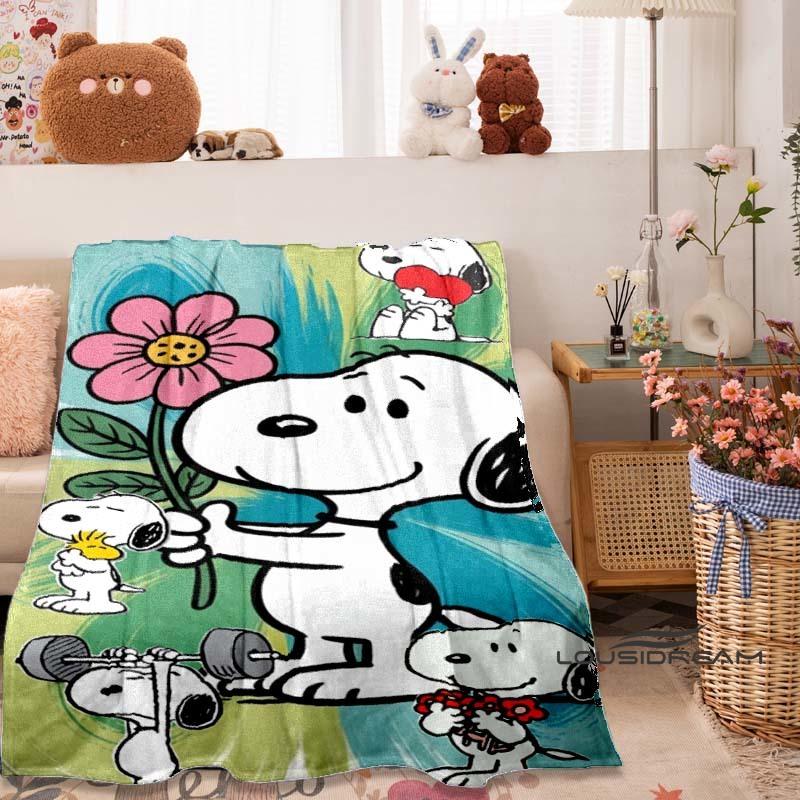 New Comic-Themed Snoopy Flannel Blanket — Ultra-Soft, Warm, and Plush Throw — Perfect for Home, Bedroom, Bed, Sofa, and Travel 75x90cm
New Comic-Themed Snoopy Flannel Blanket — Ultra-Soft, Warm, and Plush Throw — Perfect for Home, Bedroom, Bed, Sofa, and Travel 75x90cm