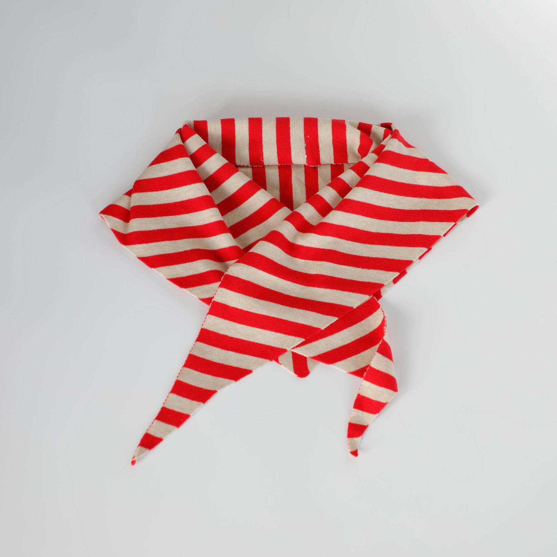 Y2K Black Rice Stripe Knit Triangle Shawl - KPOP-Inspired Multi-use Headscarf & Neck Warmer
Y2K Black Rice Stripe Knit Triangle Shawl - KPOP-Inspired Multi-use Headscarf & Neck Warmer