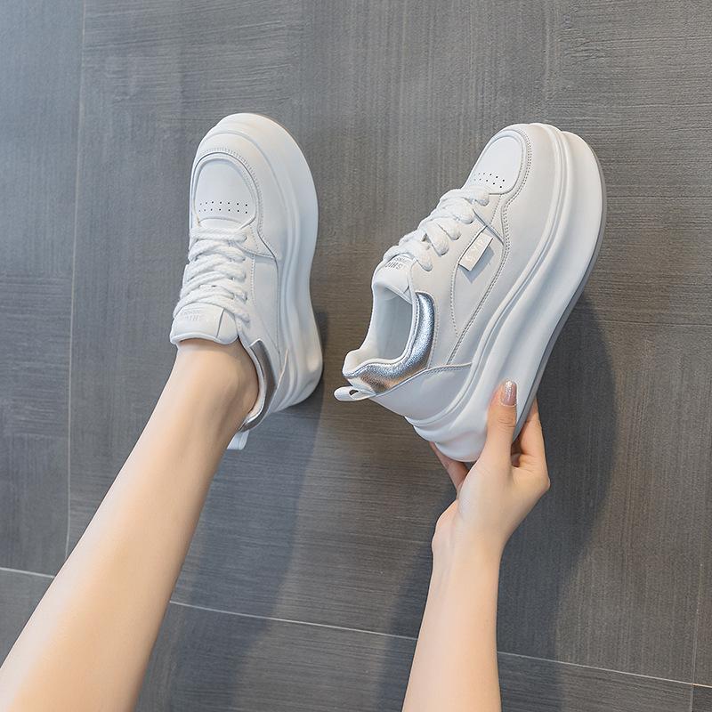 Little white shoes, inner height of leather surface, casual platform student shoes, wedge heel, comfortable and fashionable women s shoes 40
Little white shoes, inner height of leather surface, casual platform student shoes, wedge heel, comfortable and fashionable women s shoes 40