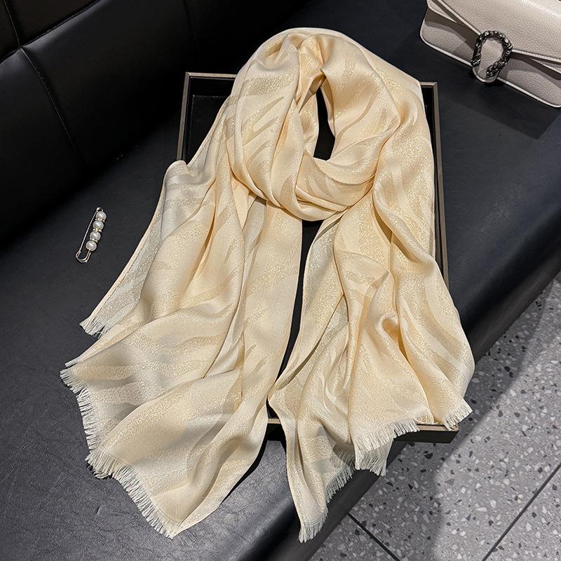 Spring And Summer Fashion High-End Silk Scarf Printed Dust-Proof Shawl Women S Scarf Tencel Cotton Gold Silk Yarn Scarf Scarf абрикосовий
Spring And Summer Fashion High-End Silk Scarf Printed Dust-Proof Shawl Women S Scarf Tencel Cotton Gold Silk Yarn Scarf Scarf абрикосовий