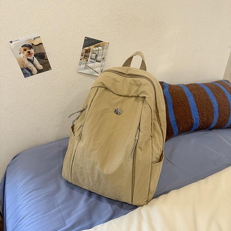 New ultra-light casual backpack women s large-capacity texture travel backpack student schoolbag high value хаки
New ultra-light casual backpack women s large-capacity texture travel backpack student schoolbag high value хаки