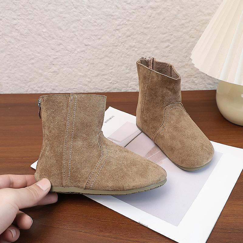 Девочки ретро кожаные ботинки новые 2025 осень и зима детские короткие ботинки девочки британские ботинки Мартин повседневные корейская версия одинарные ботинки 34 хаки
Девочки ретро кожаные ботинки новые 2025 осень и зима детские короткие ботинки девочки британские ботинки Мартин повседневные корейская версия одинарные ботинки 34 хаки