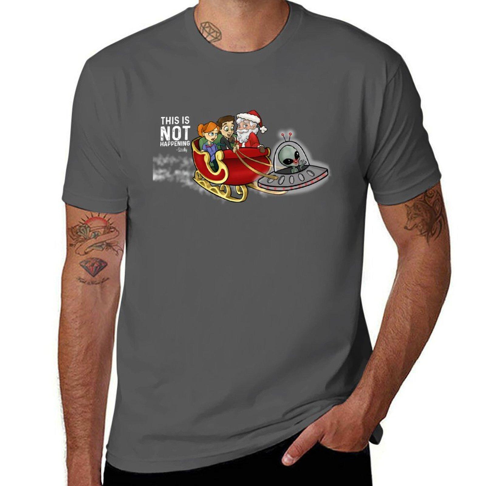 Santa UFO with Mulder and Scully T-Shirt man t shirt luxury man t shirt graphic t shirt men 100% cotton luxury brand T-Shirt 4XL
Santa UFO with Mulder and Scully T-Shirt man t shirt luxury man t shirt graphic t shirt men 100% cotton luxury brand T-Shirt 4XL