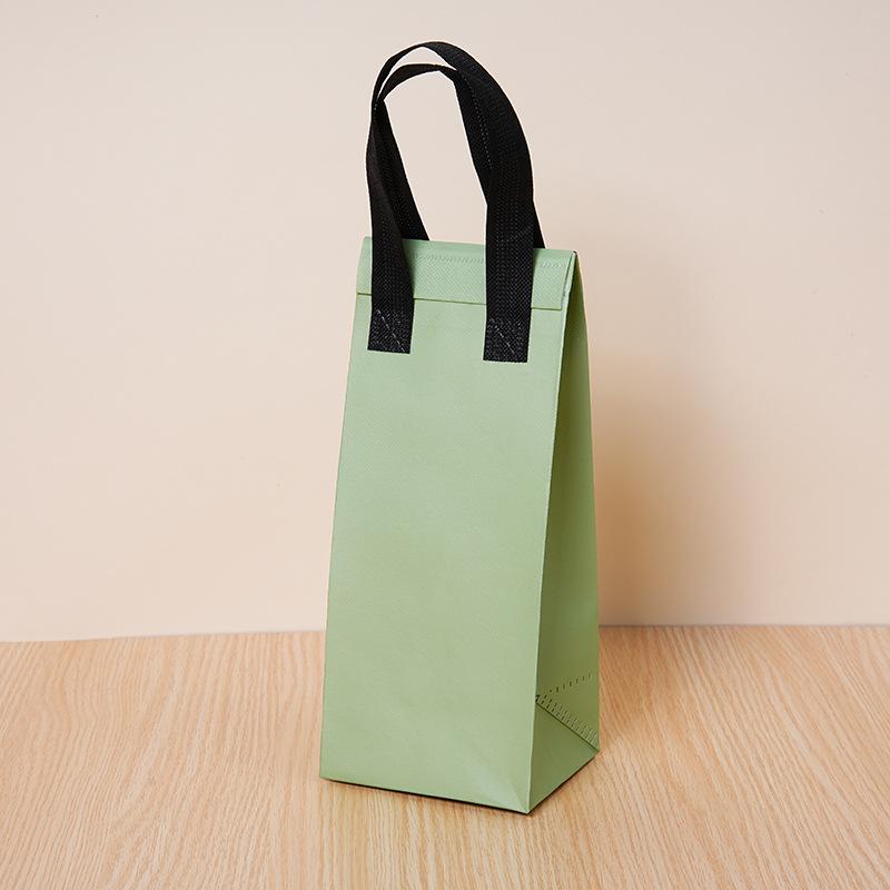 12x10x28cm 50pcs Milk Tea Takeaway Insulated Bag Disposable Aluminum Foil Single Cup Packaging Pouchs Coffee Cold Drink Non-woven Tote Pockets 12x10x28cm
12x10x28cm 50pcs Milk Tea Takeaway Insulated Bag Disposable Aluminum Foil Single Cup Packaging Pouchs Coffee Cold Drink Non-woven Tote Pockets 12x10x28cm