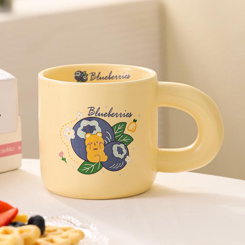 Ceramic Fruit Pattern Mug Set
Ceramic Fruit Pattern Mug Set