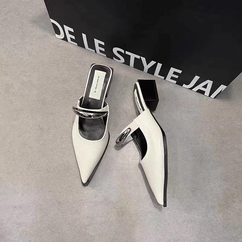 Мода Новый Стиль Популярные Летние Лаконичные Туфли-лодочки с Острым Носком Женские Шлепанцы Модные Тонкие Низкие Каблуки Вечерние Туфли Мюли Шлепанцы Zapatos Mujer 40 белый
Мода Новый Стиль Популярные Летние Лаконичные Туфли-лодочки с Острым Носком Женские Шлепанцы Модные Тонкие Низкие Каблуки Вечерние Туфли Мюли Шлепанцы Zapatos Mujer 40 белый