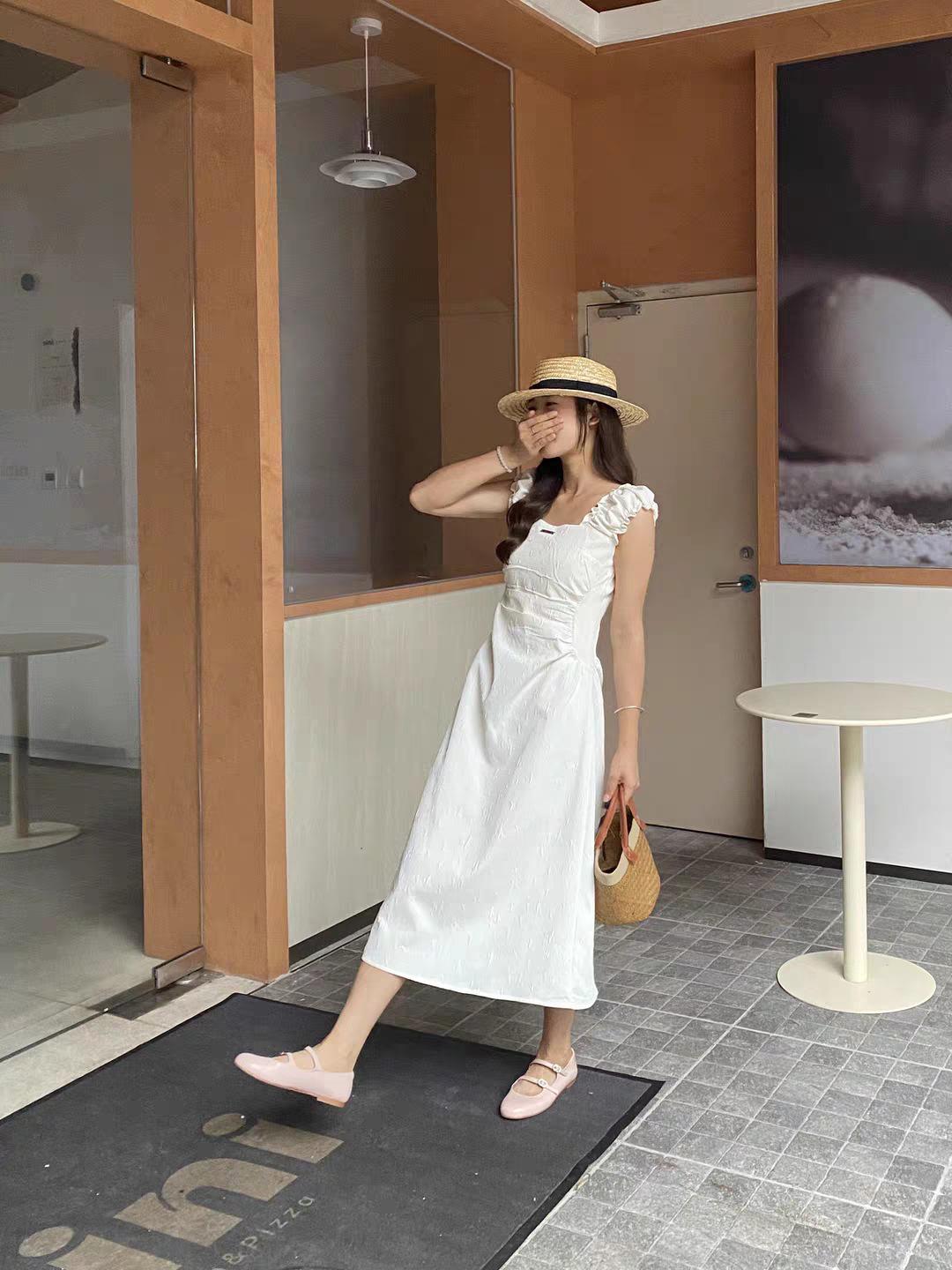 Jacquard Apricot Square Neck Summer Dress with Waist-Cinching Design and Elegant Long Skirt Large абрикосовый
Jacquard Apricot Square Neck Summer Dress with Waist-Cinching Design and Elegant Long Skirt Large абрикосовый
