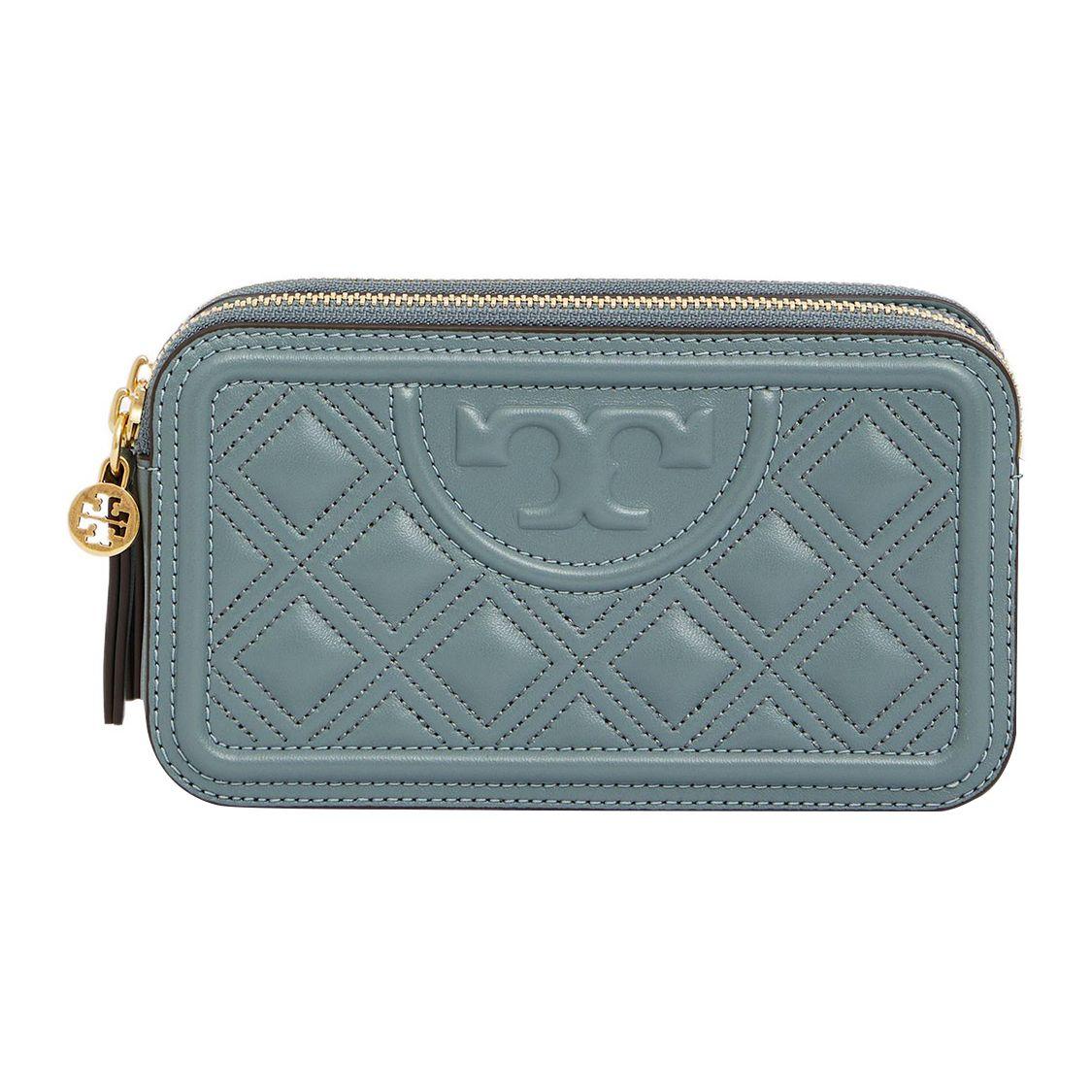 Tory Burch Fleming Embossed Print Chain Mini Camera Bag Women Shoulder Bag Light-Blue 79403-317 Basic Set (Bag+Dust Bag)
Tory Burch Fleming Embossed Print Chain Mini Camera Bag Women Shoulder Bag Light-Blue 79403-317 Basic Set (Bag+Dust Bag)