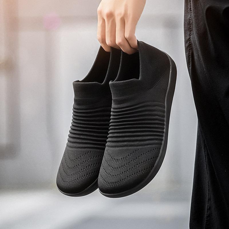 New large-size fly-woven mesh casual shoes, light and breathable, one-pedal thin fitness sneakers 47 чорний коричневого кольору
New large-size fly-woven mesh casual shoes, light and breathable, one-pedal thin fitness sneakers 47 чорний коричневого кольору