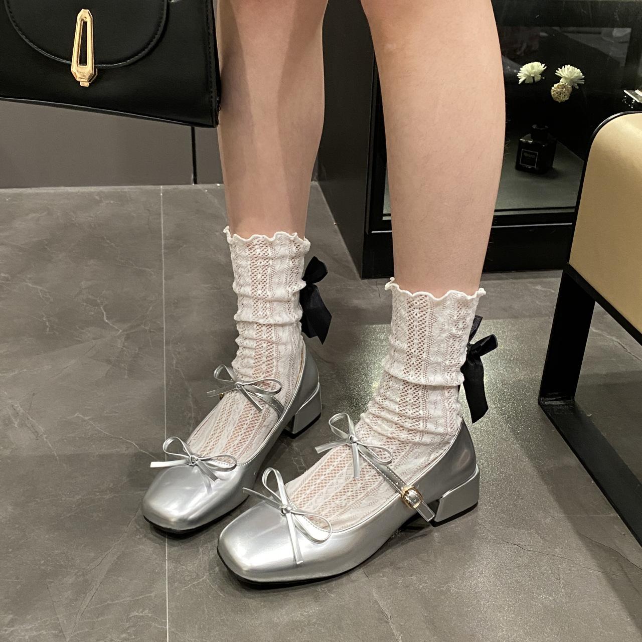 Temperament square head bow word with Mary Jane shoes women s 2025 spring light mouth thick heel single shoes silver small leather shoes 34 бордовый
Temperament square head bow word with Mary Jane shoes women s 2025 spring light mouth thick heel single shoes silver small leather shoes 34 бордовый