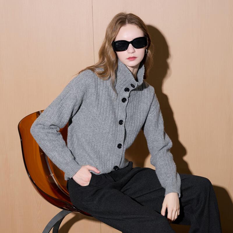 Women s Stand-up Collar Long Sleeve Knit Cardigan XL 170/92A
Women s Stand-up Collar Long Sleeve Knit Cardigan XL 170/92A