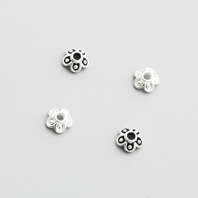 Колпачки для бусин из стерлингового серебра 925 пробы в тайском филигранном стиле с цветочным узором для самодельных браслетов White Plain Silver
Колпачки для бусин из стерлингового серебра 925 пробы в тайском филигранном стиле с цветочным узором для самодельных браслетов White Plain Silver