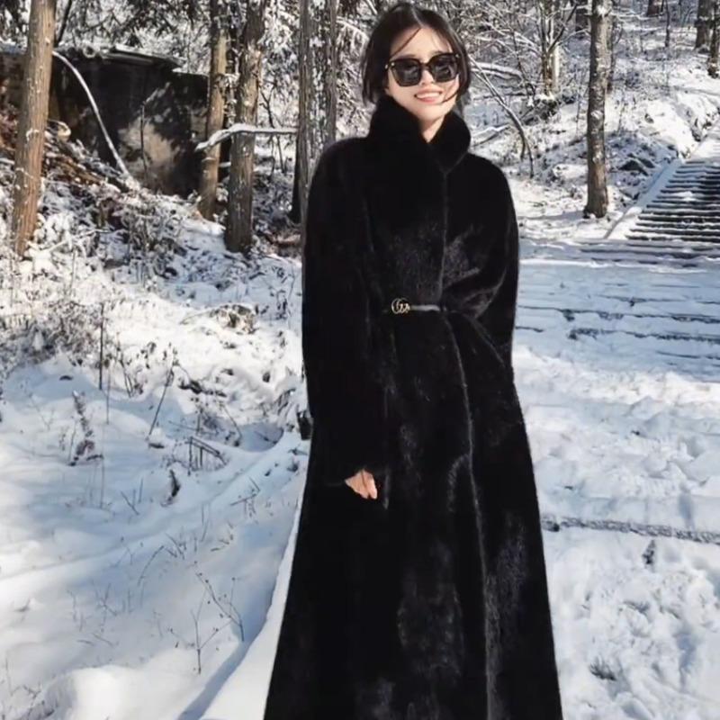 Зимнее новое пальто из искусственного меха норки женское зеленое фруктовое воротник удлиненное до колена утолщенное пальто тренд M (120-75kg)
Зимнее новое пальто из искусственного меха норки женское зеленое фруктовое воротник удлиненное до колена утолщенное пальто тренд M (120-75kg)