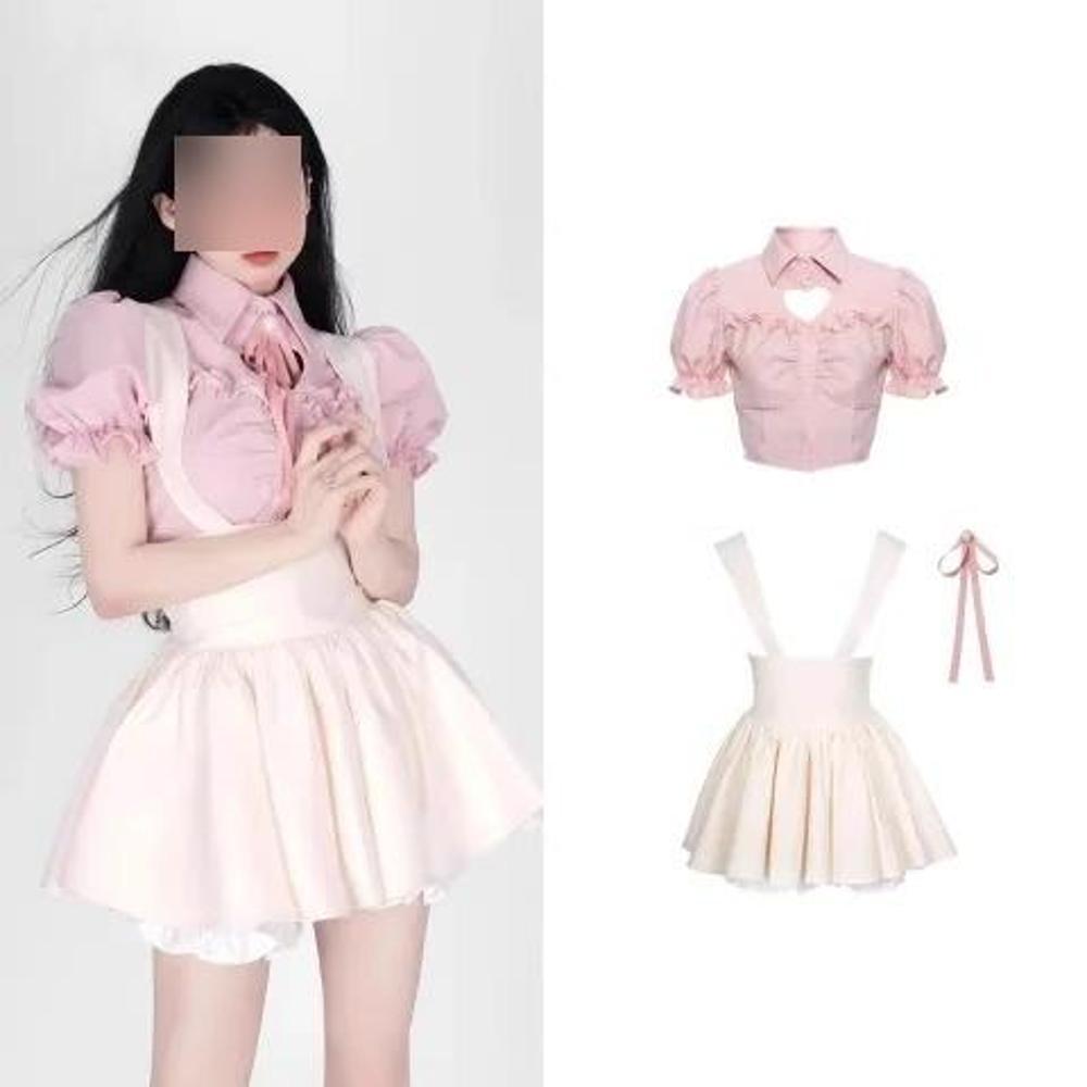 Summer Chic Two-Piece: Puff Sleeve Polo Top & Suspender Mini Skirt with Bow XL (55-60 kg)
Summer Chic Two-Piece: Puff Sleeve Polo Top & Suspender Mini Skirt with Bow XL (55-60 kg)