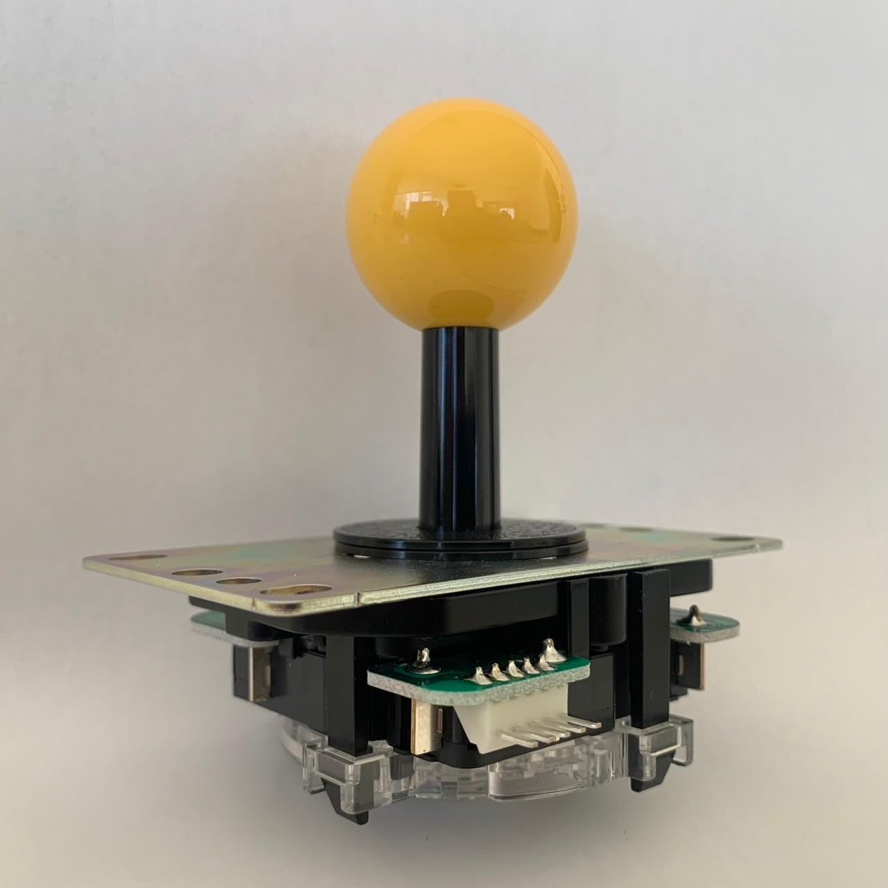 Sanwa Denshi Board Type Joystick Lever Yellow Flat Iron Plate with Shaft Cover JLX-TP-8YT-SK-Y
Sanwa Denshi Board Type Joystick Lever Yellow Flat Iron Plate with Shaft Cover JLX-TP-8YT-SK-Y